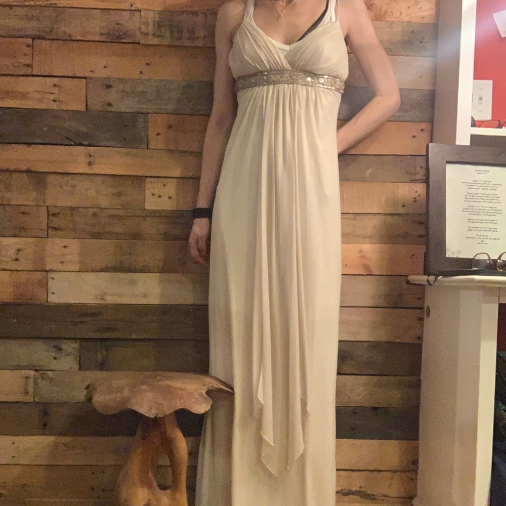 City Triangles Cream Gold Prom Dress - Picture 10 of 14